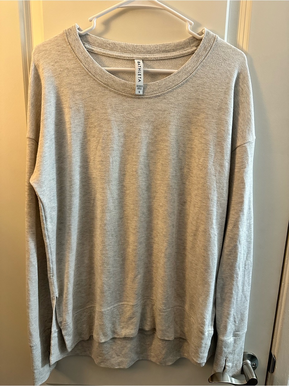 Athleta Heather Gray Relaxed Crewneck Sweatshirt